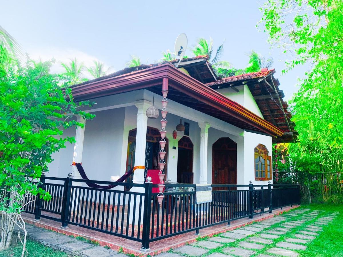 Kawshan Home Stay Dikwella Eksteriør billede