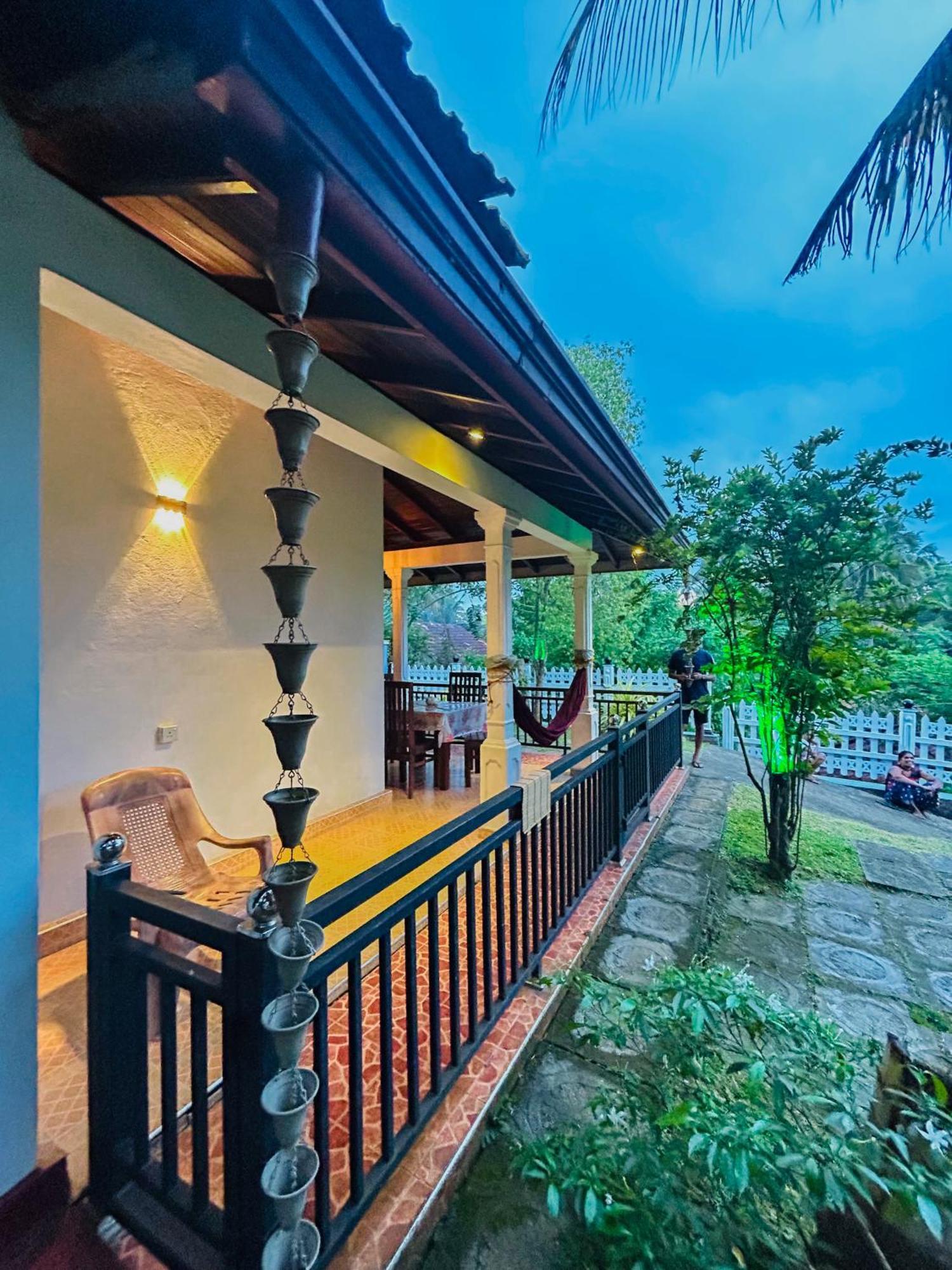 Kawshan Home Stay Dikwella Eksteriør billede